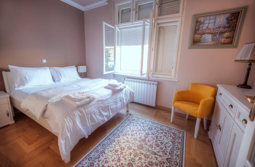 Crown Apartment - Your Royal Stay ベオグラード エクステリア 写真